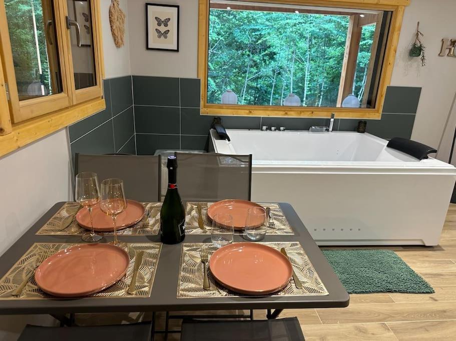 Jacuzzi En Foret L'Esperou Exterior photo
