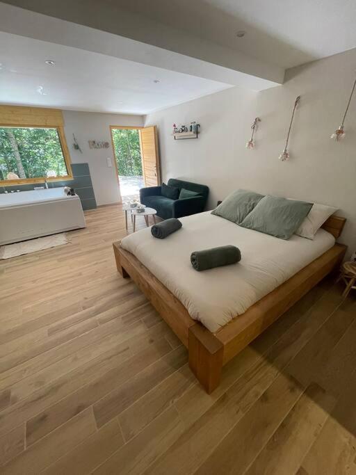 Jacuzzi En Foret L'Esperou Exterior photo